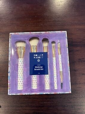 Roller Rabbit x Target Kids' 5-Piece Heart Print Makeup Brush Set - White/Purple